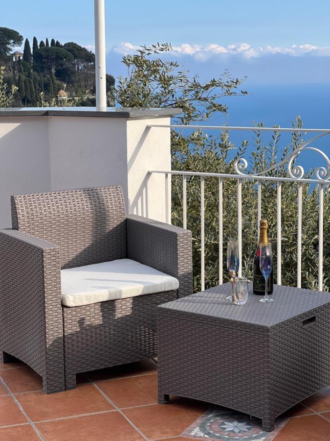 Infinity Experience Casa Vacanza Incantevole Con Terrazzo Scala Buitenkant foto